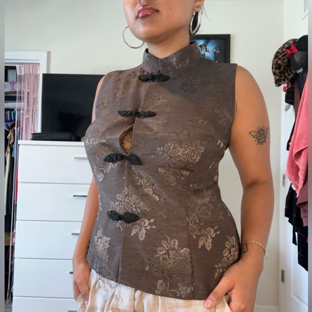 Vintage brown floral sleeveless suit vest like top